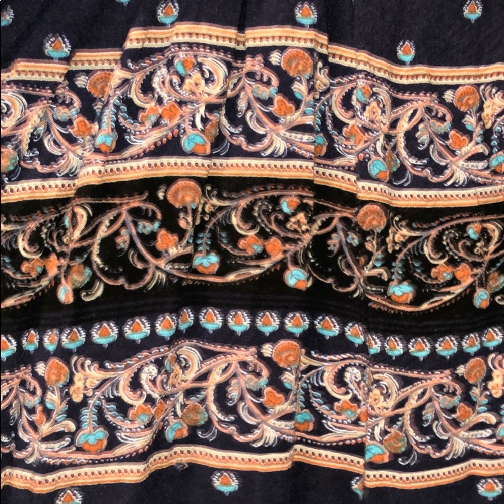 One Way Patterned Dress - Picture 4 of 5